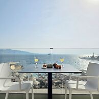 Ares Beachfront Luxury Rooms