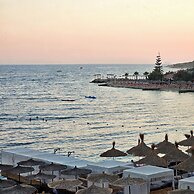 Ares Beachfront Luxury Rooms