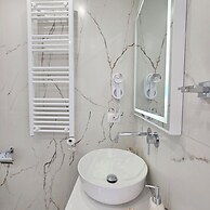 Ares Beachfront Luxury Rooms