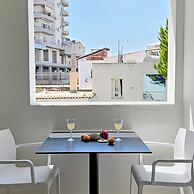 Ares Beachfront Luxury Rooms