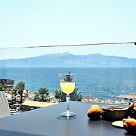 Ares Beachfront Luxury Rooms