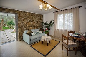 YourHome - Aury House