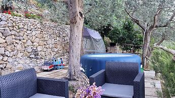 YourHome - Aury House