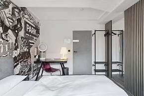 The Room 44
