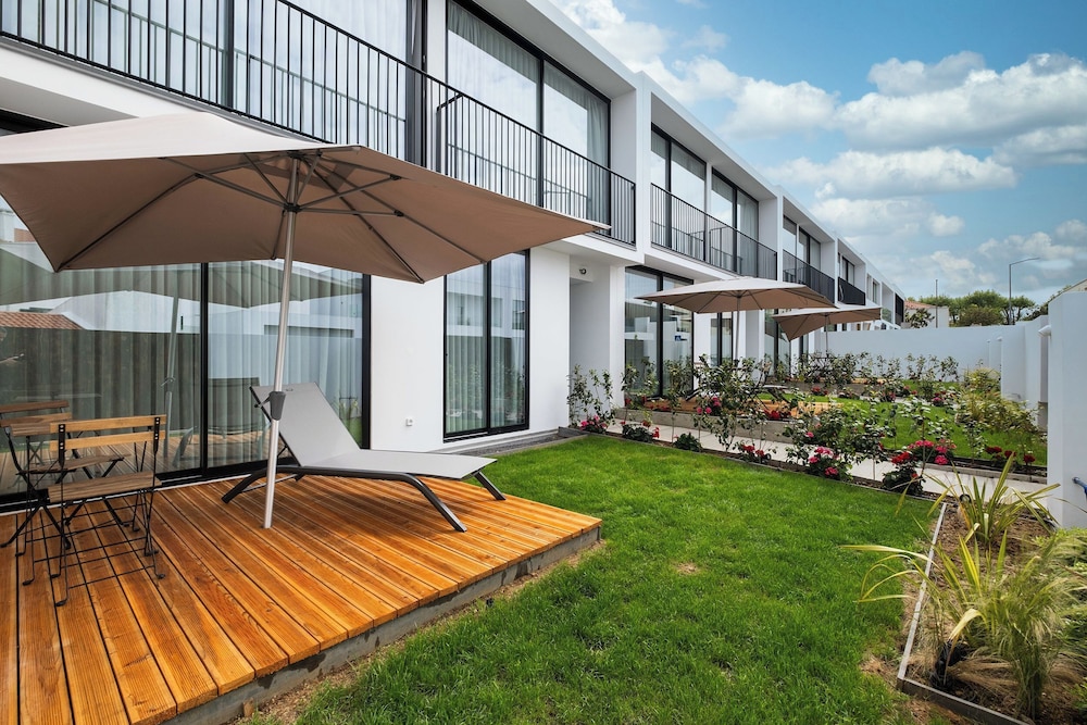 Mónaco Suites & Garden
