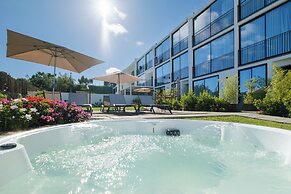Mónaco Suites & Garden