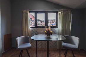 San Pedro Apartments