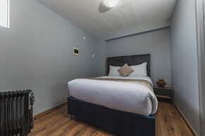 San Pedro Apartments