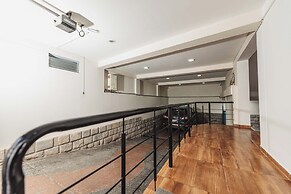 San Pedro Apartments