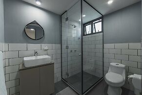 San Pedro Apartments