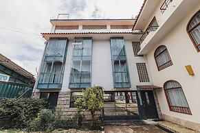 San Pedro Apartments