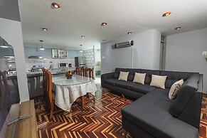 San Pedro Apartments