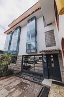 San Pedro Apartments