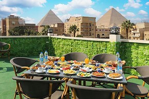 Nefertiti pyramids