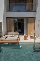 Nuca Mykonos