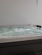 Nuca Mykonos