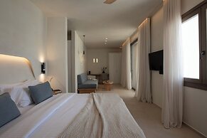 Nuca Mykonos