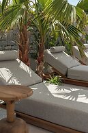 Nuca Mykonos