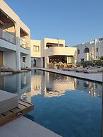Nuca Mykonos