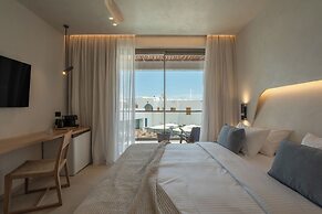 Nuca Mykonos