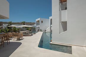 Nuca Mykonos