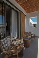 Nuca Mykonos