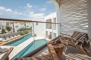 Nuca Mykonos