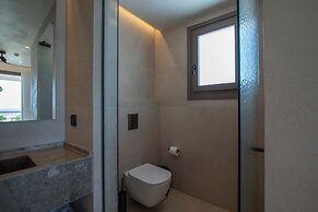 Nuca Mykonos