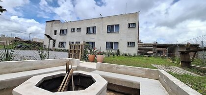 Hotel Caminos