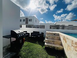 4BR 14 pax Twin Villa-Bbq & private pool