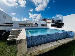 4BR 14 pax Twin Villa-Bbq & private pool