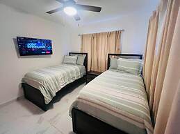 4BR 14 pax Twin Villa-Bbq & private pool