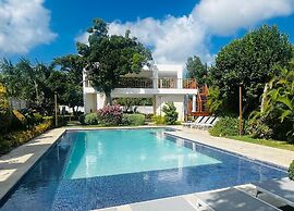 4BR 14 pax Twin Villa-Bbq & private pool