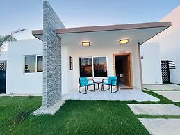 4BR 14 pax Twin Villa-Bbq & private pool