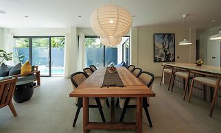Twin Villas Drupadi 8Br Seminyak