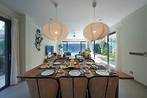 Twin Villas Drupadi 8Br Seminyak