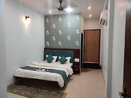 Hotel Shivalay Palace