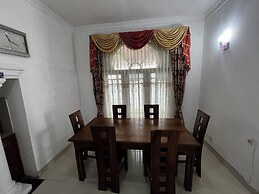 Villa Hirunika