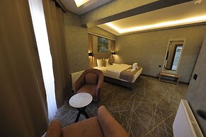 MİR EMİR HOTEL