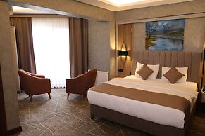 MİR EMİR HOTEL