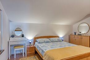 Apartment Jakara