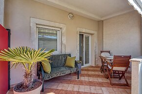 Apartment Jakara