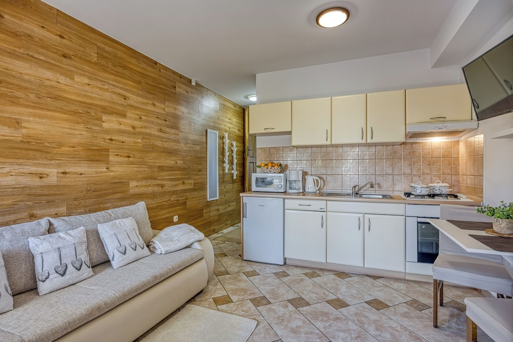 Apartment Jakara