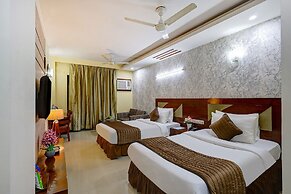 Fabhotel B Stays