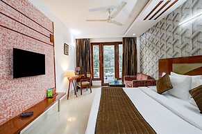Fabhotel B Stays