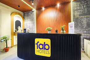 Fabhotel White Ridge