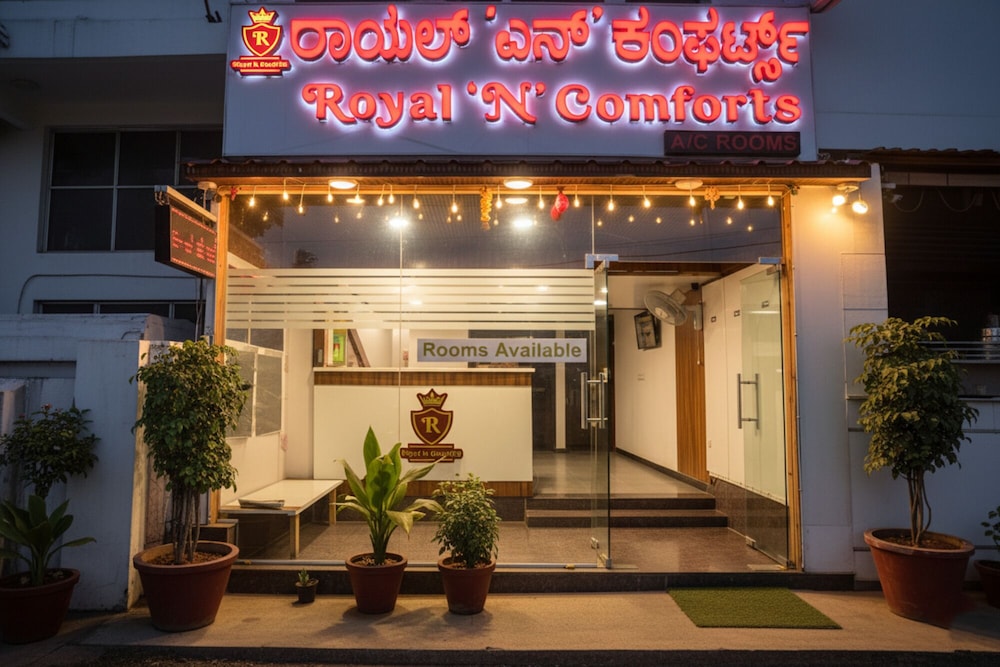 FabHotel Royal N Comforts