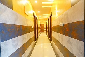 FabHotel Royal N Comforts