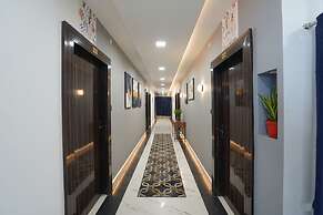 Fabhotel The Oak Tree