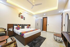 Fabhotel Rr Premium